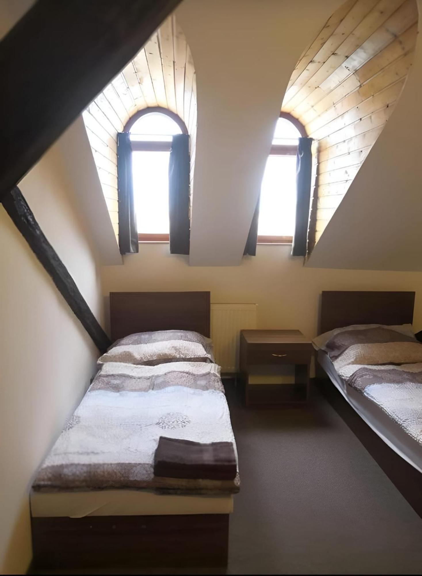 Hotel Zlaty Andel ジャテツ エクステリア 写真